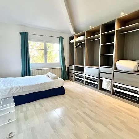 Peaceful 5-br 3bath - Pool - Near Downtown Hébergement de vacances Cannes